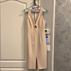 Alice + Olivia keyhole deep v neck dress  small